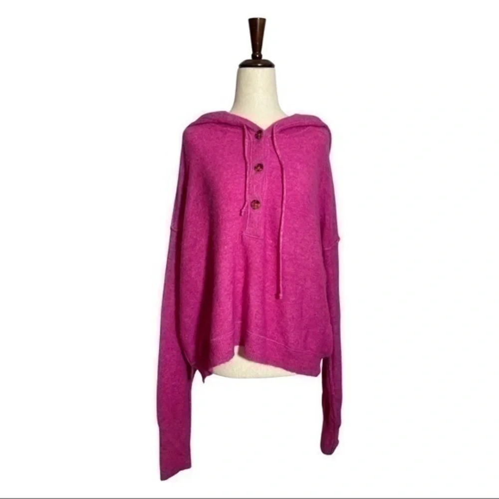 Free People • Praline Cozy Hooded Boxy Henley Sweater Pink L